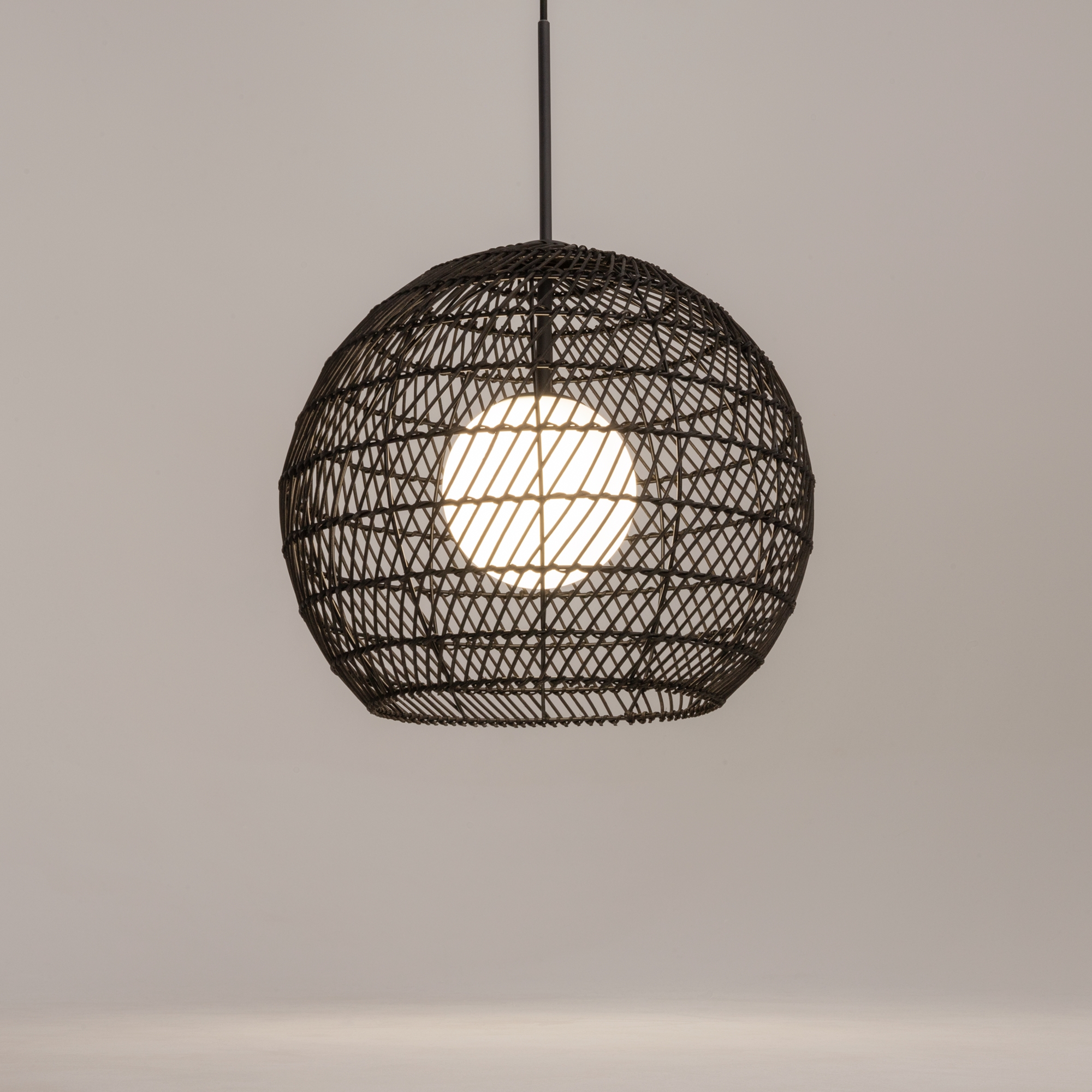 PHOTO_Additional_perspective_MOD204PL-01B_standard Pendant lamp MOD204PL-01B 3